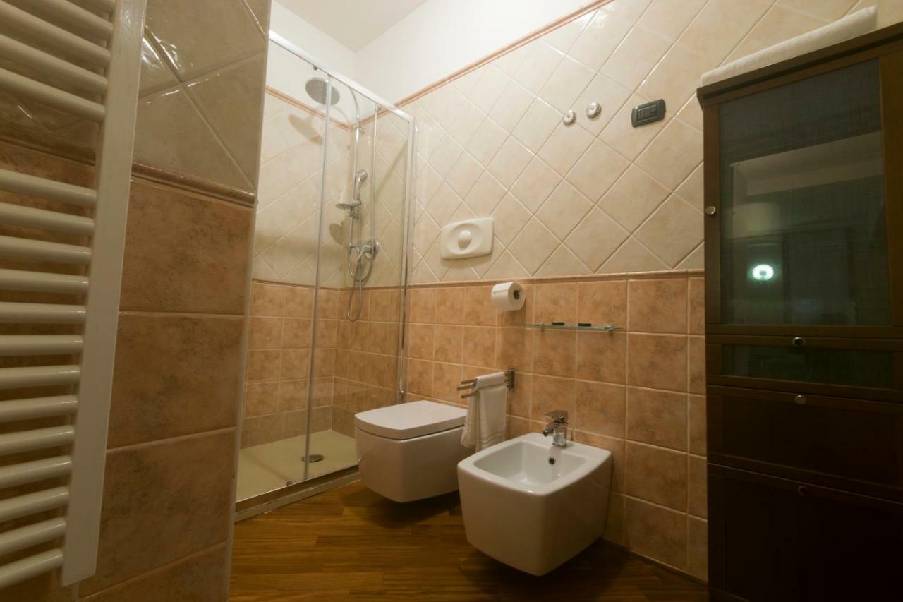 Suite Del Borgo - Affittacamere - Guest House Bolonia Zewnętrze zdjęcie