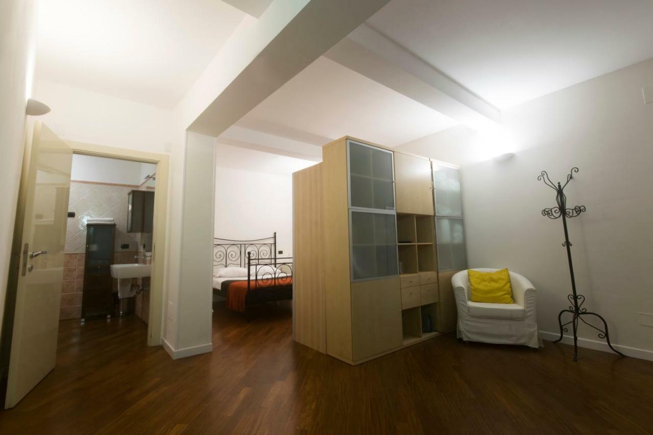 Suite Del Borgo - Affittacamere - Guest House Bolonia Zewnętrze zdjęcie