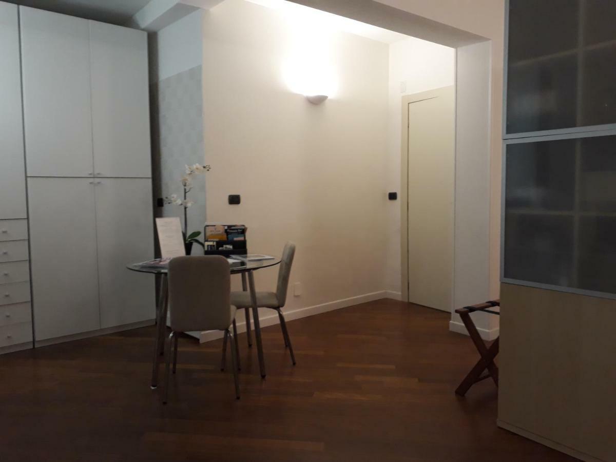 Suite Del Borgo - Affittacamere - Guest House Bolonia Zewnętrze zdjęcie